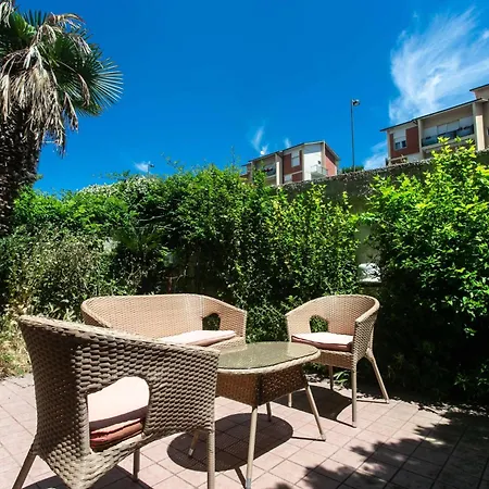 N100 - Numana, Trilocale Con Giardino A Due Passi Dal Mare Numana